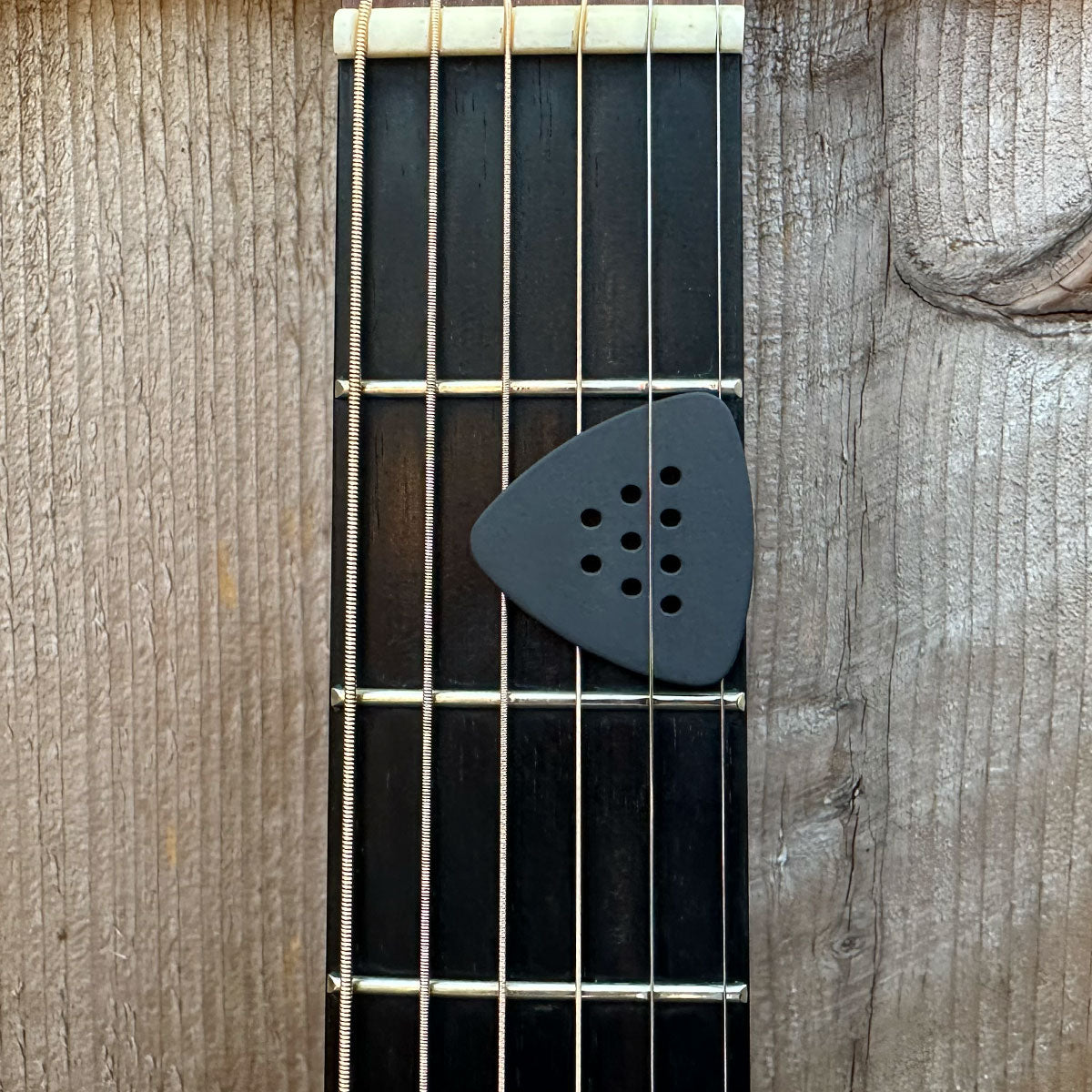 woodtone-flex-grip-guitar-picks-.70mm-triangle-shape-guitar