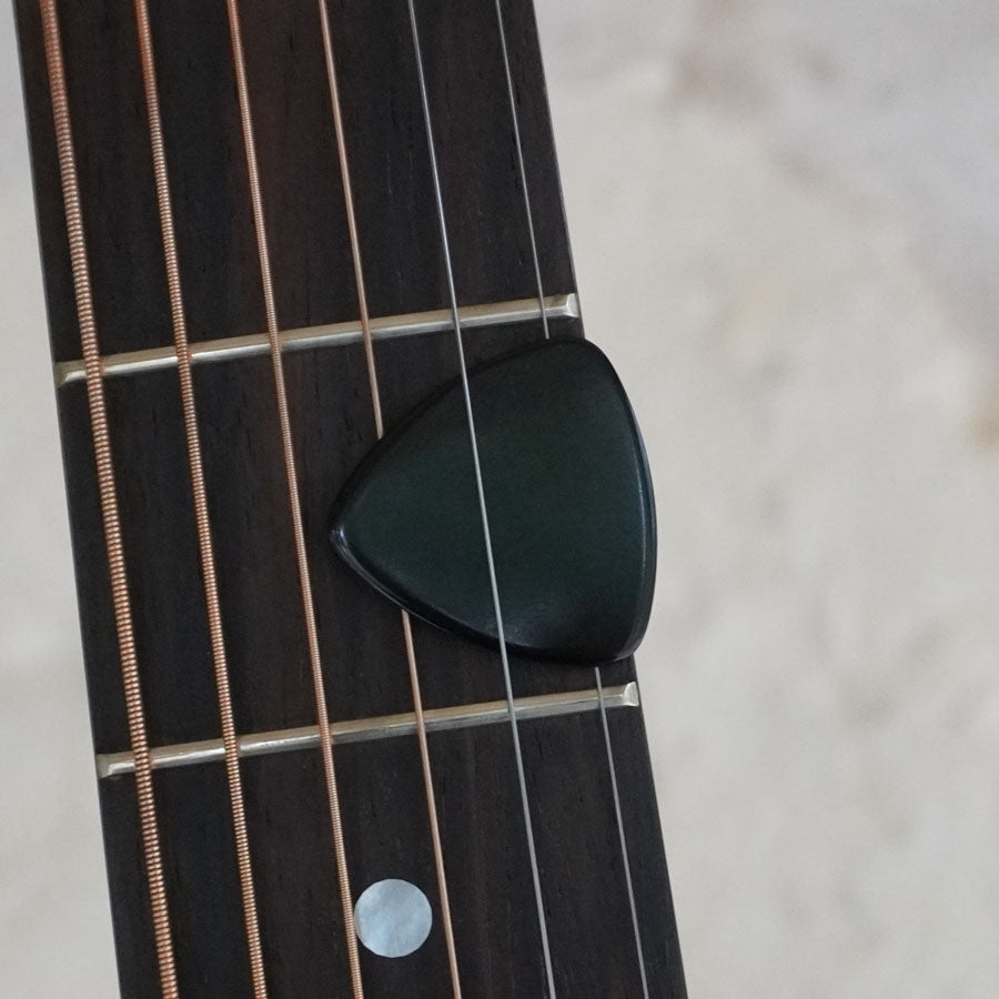 small-triangle-woodtone-guitar-pick-flatpicking_1