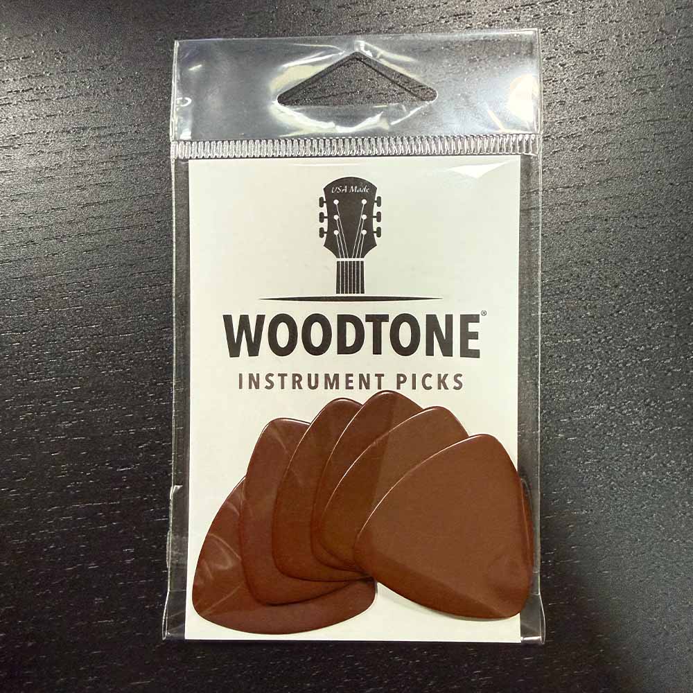 Medium Triangle Picks - Vintage Tone - 6 Picks - Brown